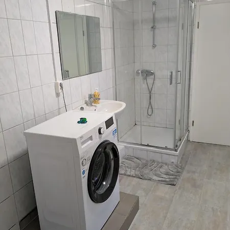 W121 - Teamwohnung In
