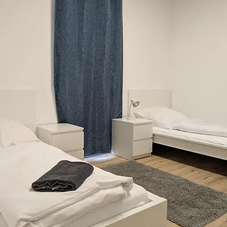 W121 - Teamwohnung In Apartment